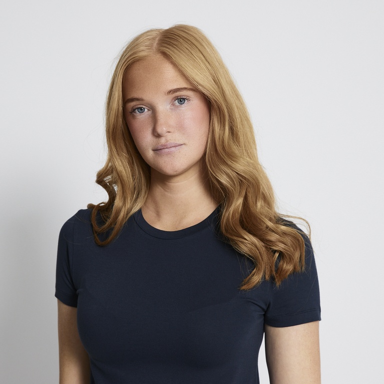 Soft feel tee "Liv" Dark Blue